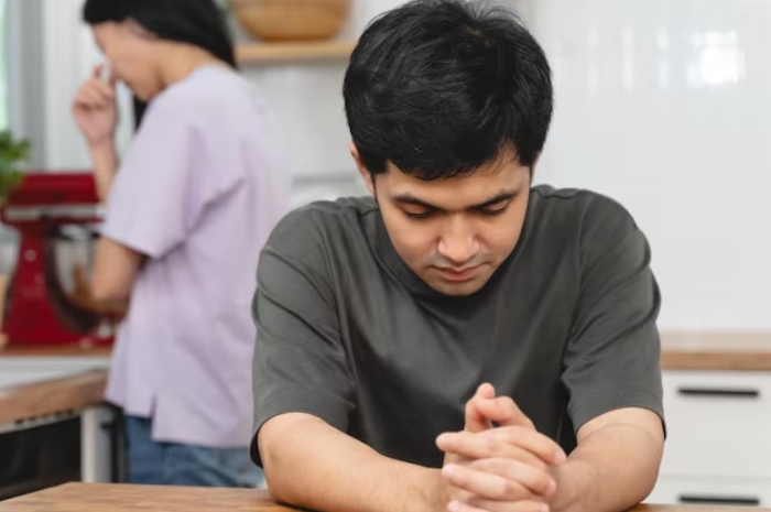 Jangan Balas Silent Treatment dengan Diam, Begini Cara Menghadapinya