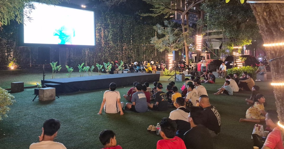 Golkar DKI Gelar Nobar Final Timnas Indonesia vs Thailand, Ratusan Warga Antusias Nonton Hingga Bawa Drum