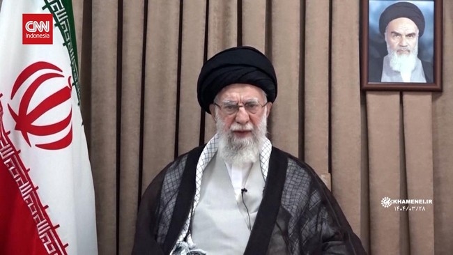 Pemimpin Tertinggi Iran Ayatollah Ali Khamenei Dikabarkan Tewas, Setelah Tempat Persembunyiannya Dijatuhi 30 Bom oleh Israel dan Amerika