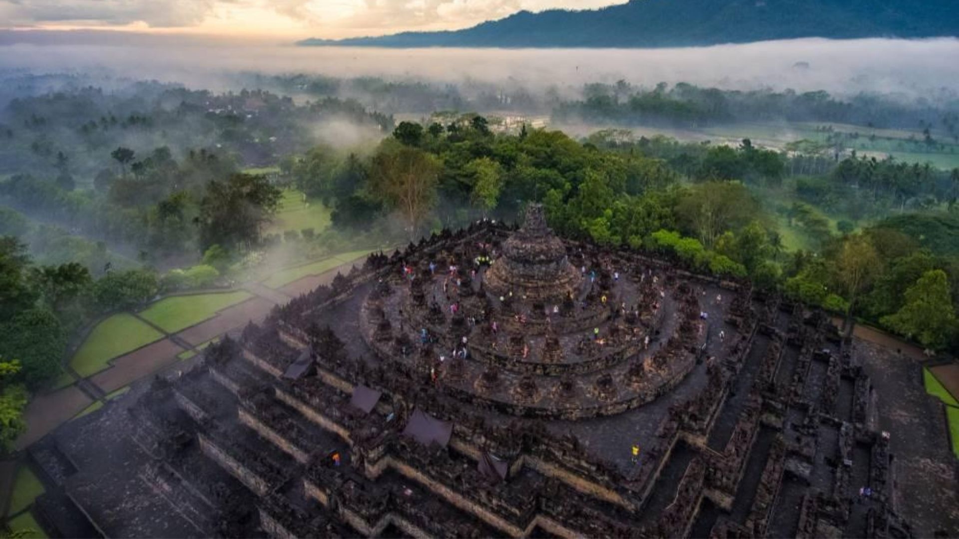 Bayar Rp6.000 Saat Beli Tiket Borobudur, Wisatawan Dapat Sertifikat Kontribusi Kurangi Emisi Karbon