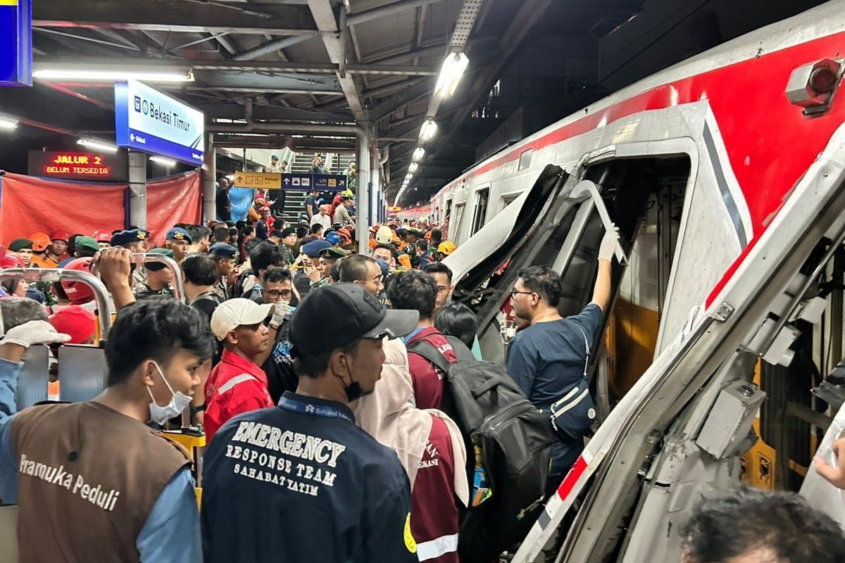Imbas Tabrakan KA Argo Bromo dan KRL, Transjakarta Siapkan Shuttle di Bekasi –Bekasi Timur