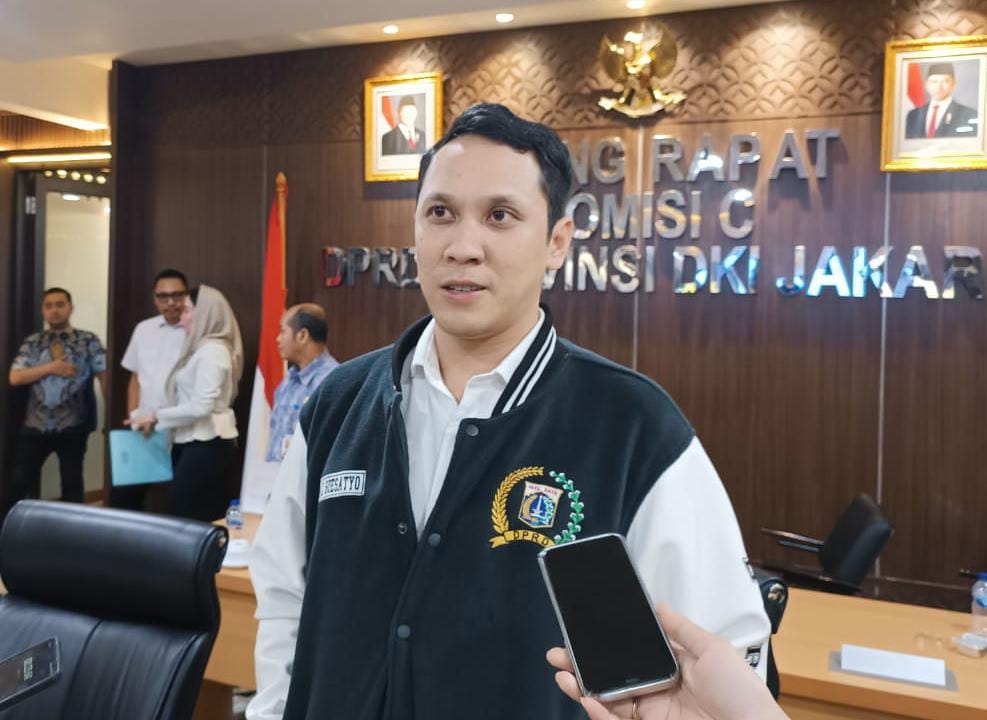Soroti Pembebasan Pajak Kendaraan Listrik, Legislator Golkar Dimaz: Potensi Pendapatan Bisa Tembus Rp1 Triliun