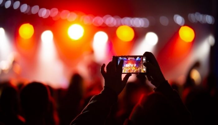 Lawan Komersialisasi, Pertunjukan Musik di Bandung Ini Ganti Tiket Konser dengan Beras