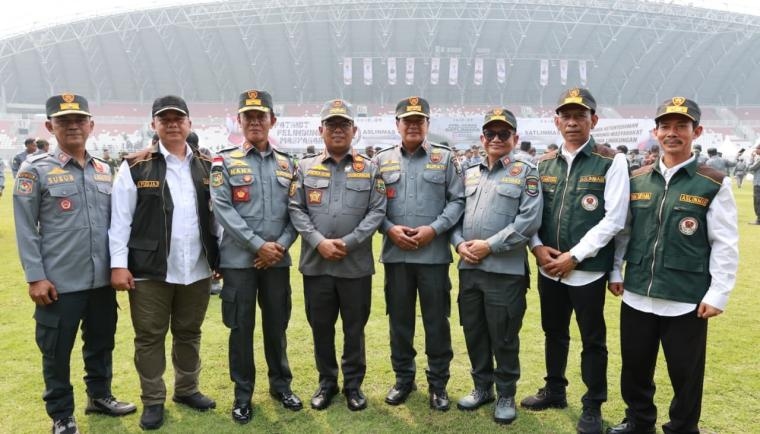 Peran Strategis Satlinmas, Bupati Tangerang Hadiri Apel Akbar dan Pengukuhan DPD Aslinmas se-Indonesia di Palembang