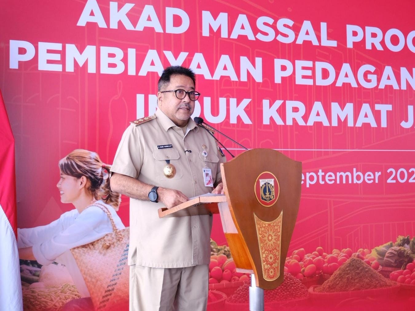 Wagub Rano Optimistis Pembiayaan Bank Jakarta Dorong Pedagang Pasar Induk Kramat Jati Naik Kelas