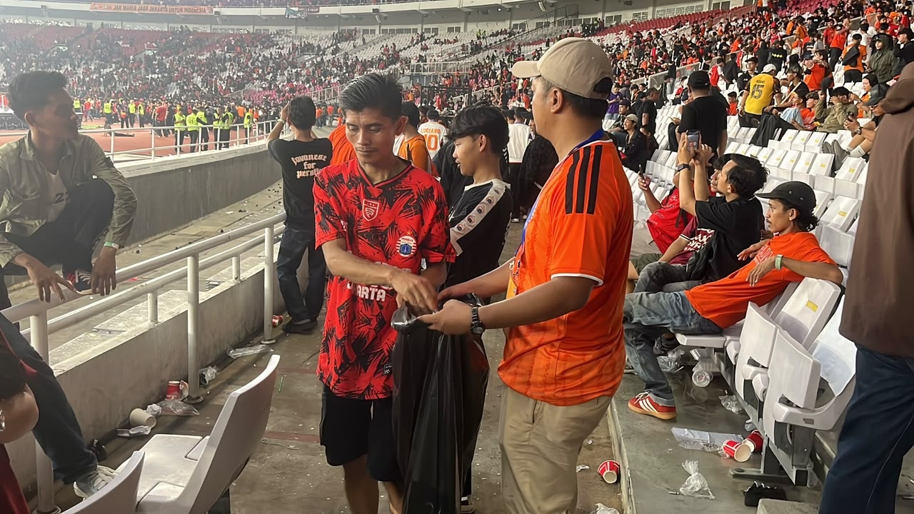 Buntut Kerusuhan Persita vs Persija, Komdis PSSI Larang The Jakmania Away Setengah Musim dan Denda Puluhan Juta