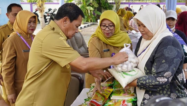 Tekan Inflasi, Pemkab Tangerang Gencarkan Warteksi Gemilang, Jual Sembako Murah dari Beras hingga Cabai Rawit