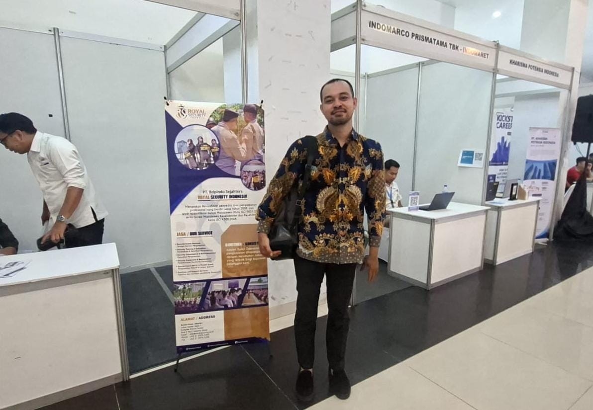 Naik Motor 2 Jam dari Cileungsi, Penyandang Disabilitas Ini Berburu Kerja di Job Fair Jakbar 2026