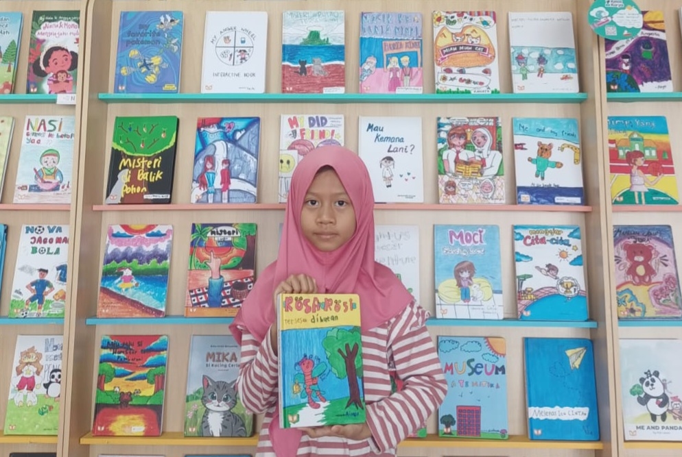 Nyala Ainun, Penulis Cilik Tangsel yang Telah Melahirkan 9 Buku dan Sabet Berbagai Penghargaan