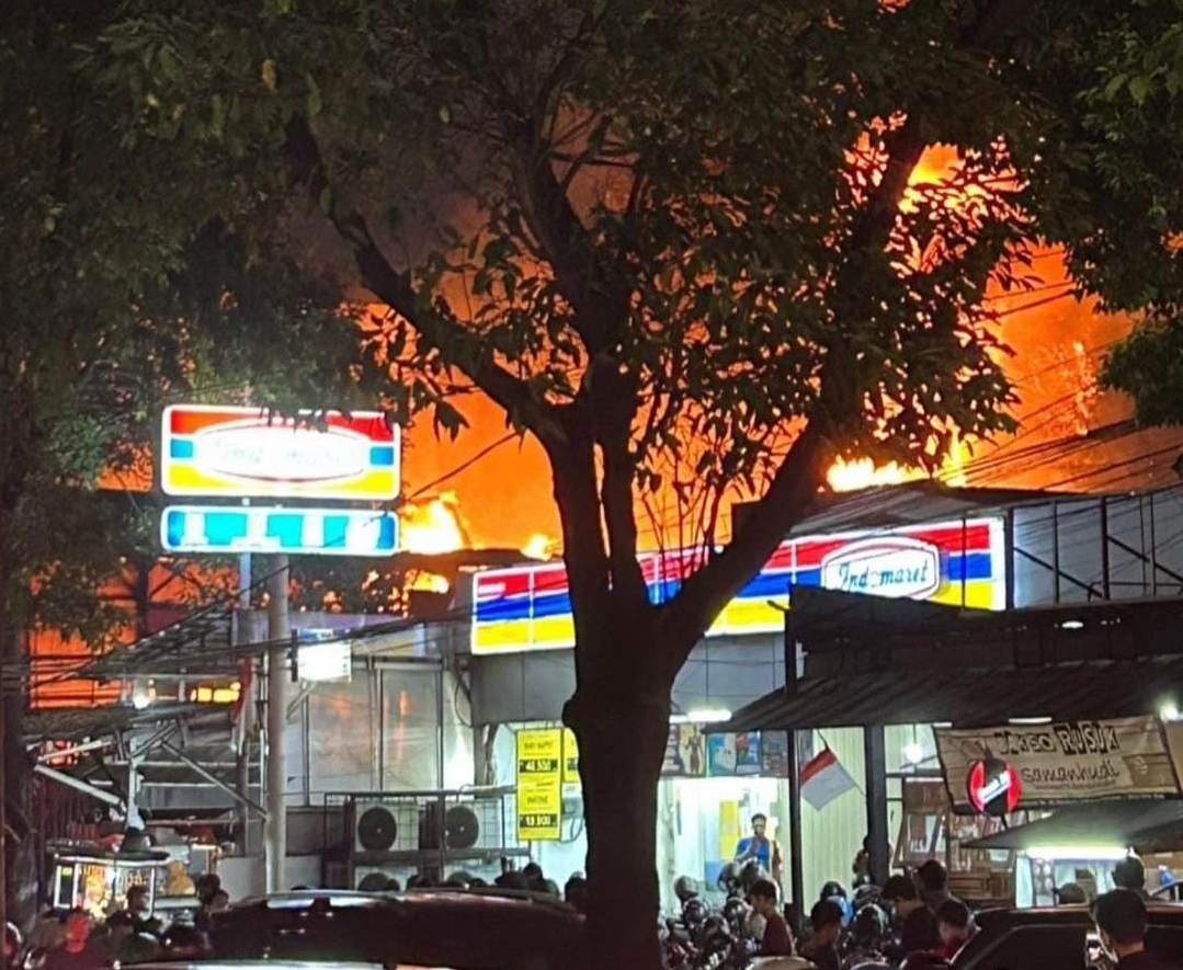 Dalami Kebakaran Gandaria, Polisi Lakukan Olah TKP