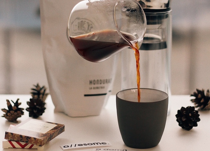 Hati-hati! Tiga Kebiasaan Saat Minum Kopi Ini Bisa Bikin Bahaya Mengintai Tubuhmu