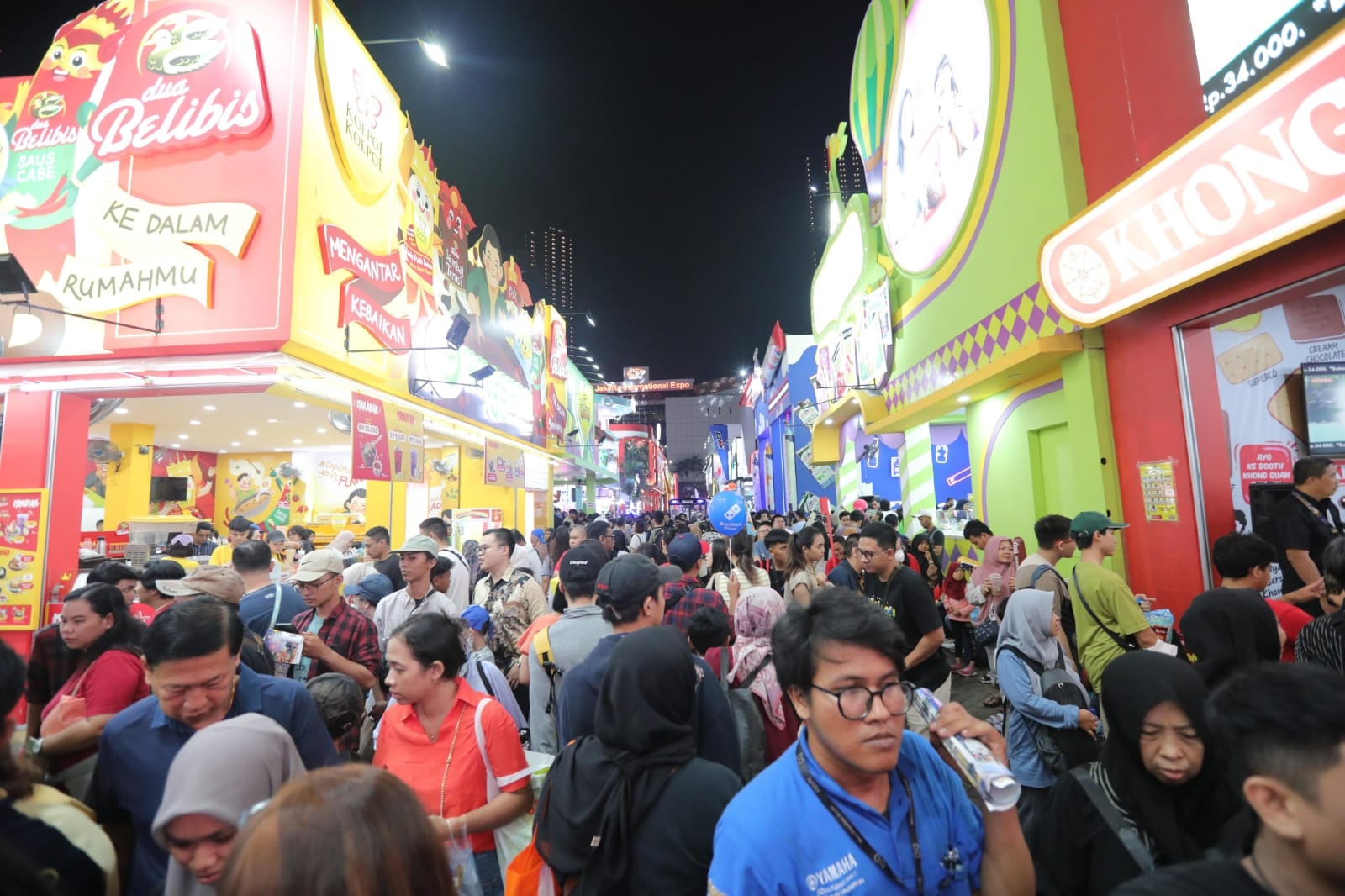 Ingin Nostalgia Kuliner Masa Lalu? Cobain 7 Jajanan Jadul di Jakarta Fair 2024, Mulai Es Goyang Sampai Rambut Nenek Ada di Sini