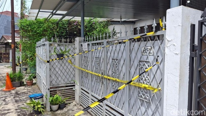 Ngaku Dapat Bisikan Ghaib, Siswa SMP di Cilandak Tega Bunuh Ayah dan Nenek Serta Tusuk Ibunya Saat Sedang Tidur, Polisi Datangkan Psikolog Forensik