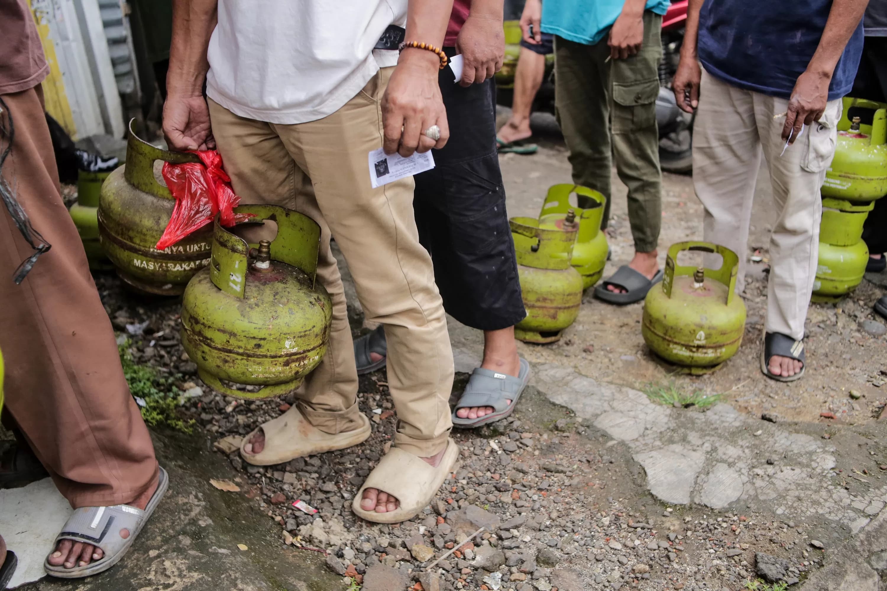 Soal Pembelian Gas LPG 3 Kg Wajib Pakai QRIS, Pj Gubernur Teguh: Masih Penataan dan Perlu Sosialisasi