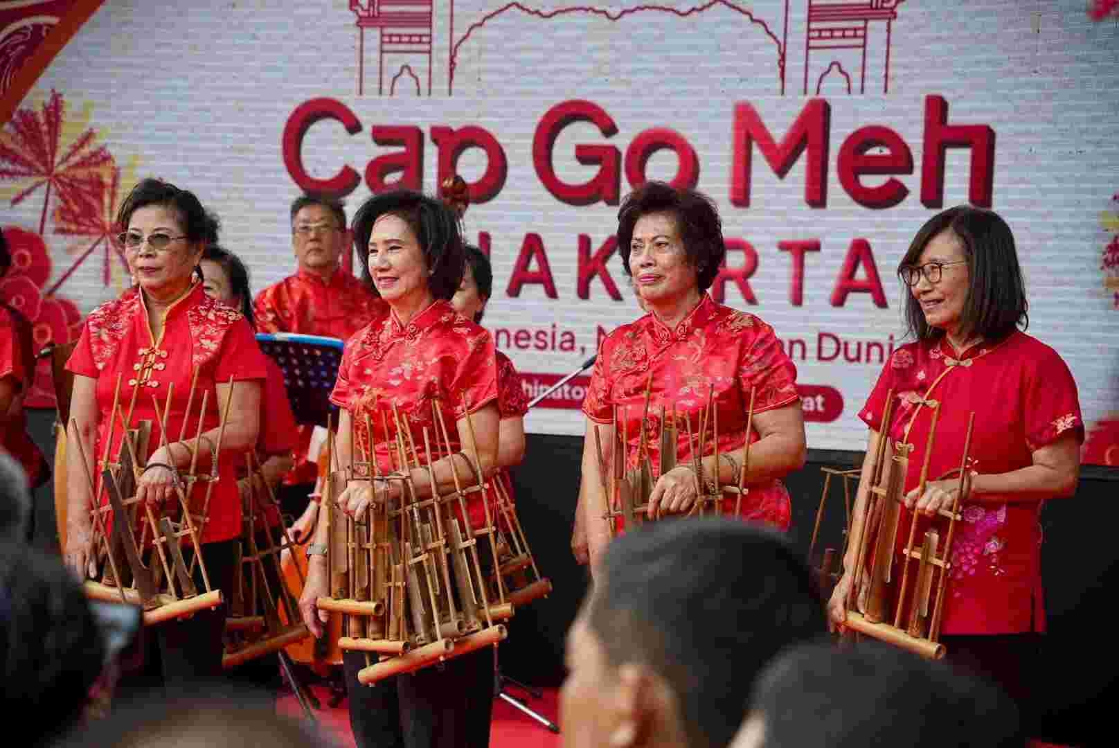 Hadiri Festival Cap Go Meh di Pancoran China Town, Pj Gubernur Teguh Ajak Semua Pihak Bersinergi Ciptakan Harmoni dalam Keberagaman