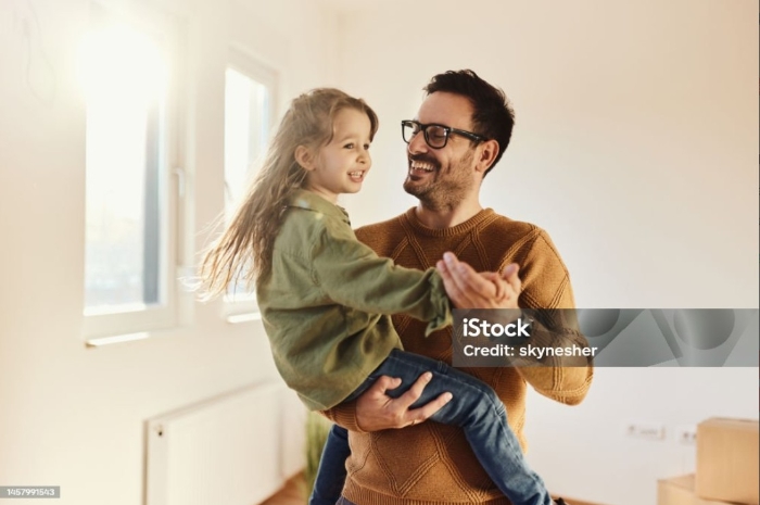 Bukan Sekadar Pandangan Subjektif, Ayah Bisa Lebih Sayang pada Anak Perempuan Ternyata Ada Teorinya