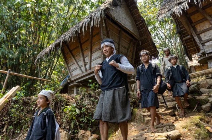 Baduy Luar Kini Punya Kamar Mandi Umum Setelah 3 Kali Ganti Desain, Ini Keunikannya!