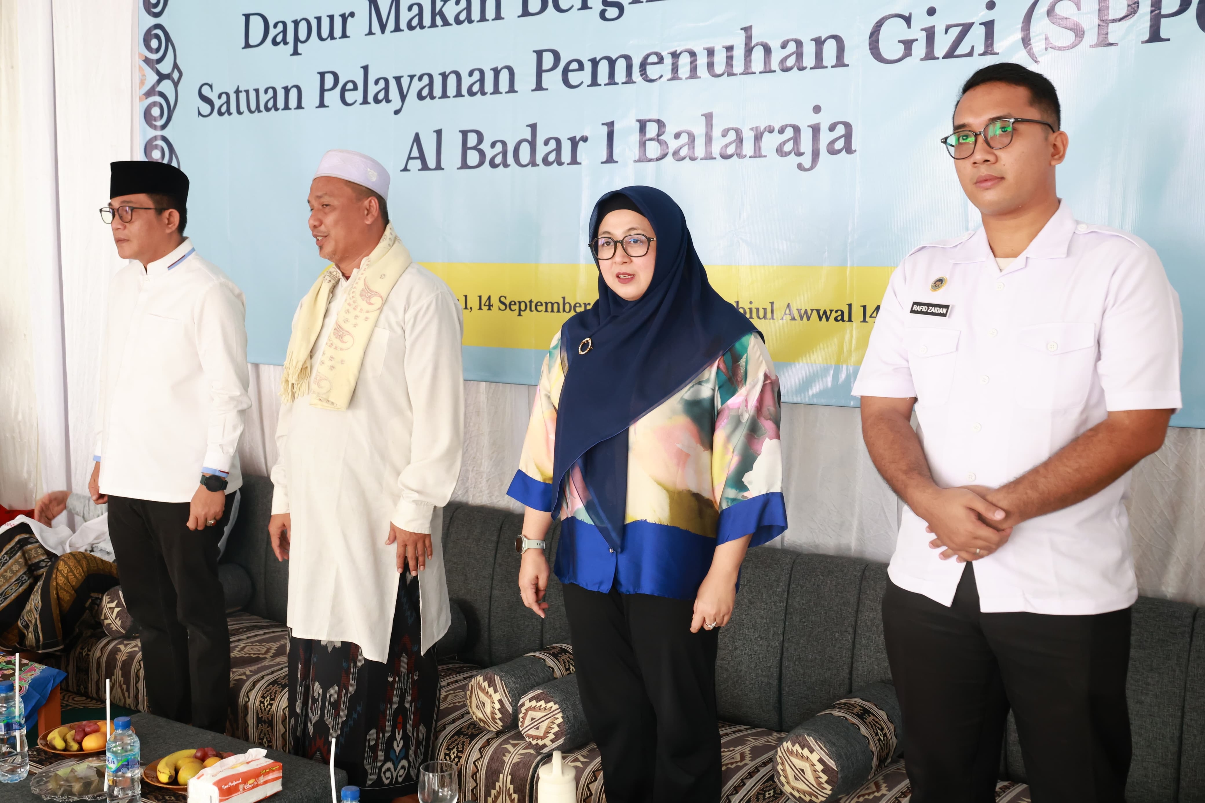Resmikan Dapur MBG di Ponpes Al Badar 1 Balaraja, Wabup Intan Minta SPPG Berikan Makanan yang Enak dan Bergizi Serta Tidak Membosankan