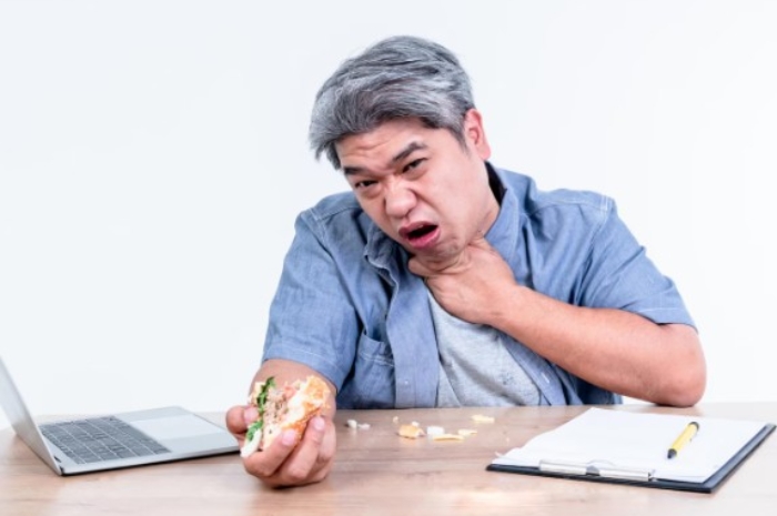 5 Herba Paling Ampuh untuk Redakan Keracunan Makanan Secara Alami