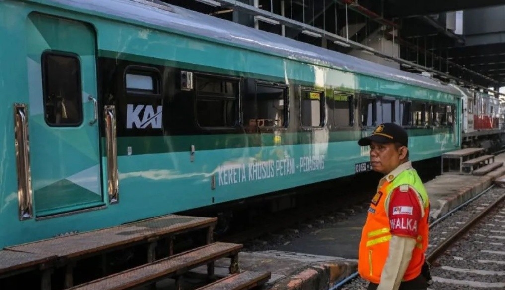 Resmi Beroperasi, KAI Luncurkan Kereta Khusus Petani dan Pedagang Cuma Bayar Rp3 Ribu