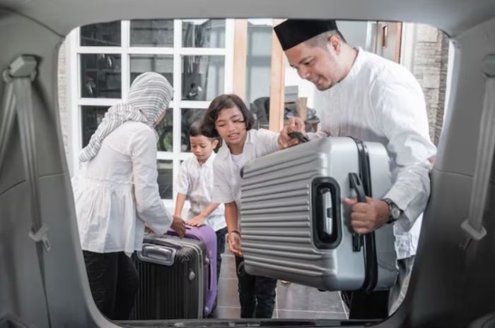 Biar Selamat Sampai Kampung, Terapkan 5 Tips Mudik Malam Hari Ini