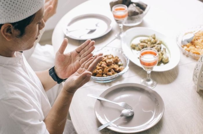 Simak Kebiasaan yang Bisa Datangkan Pahala Berlipat Saat Berbuka Puasa