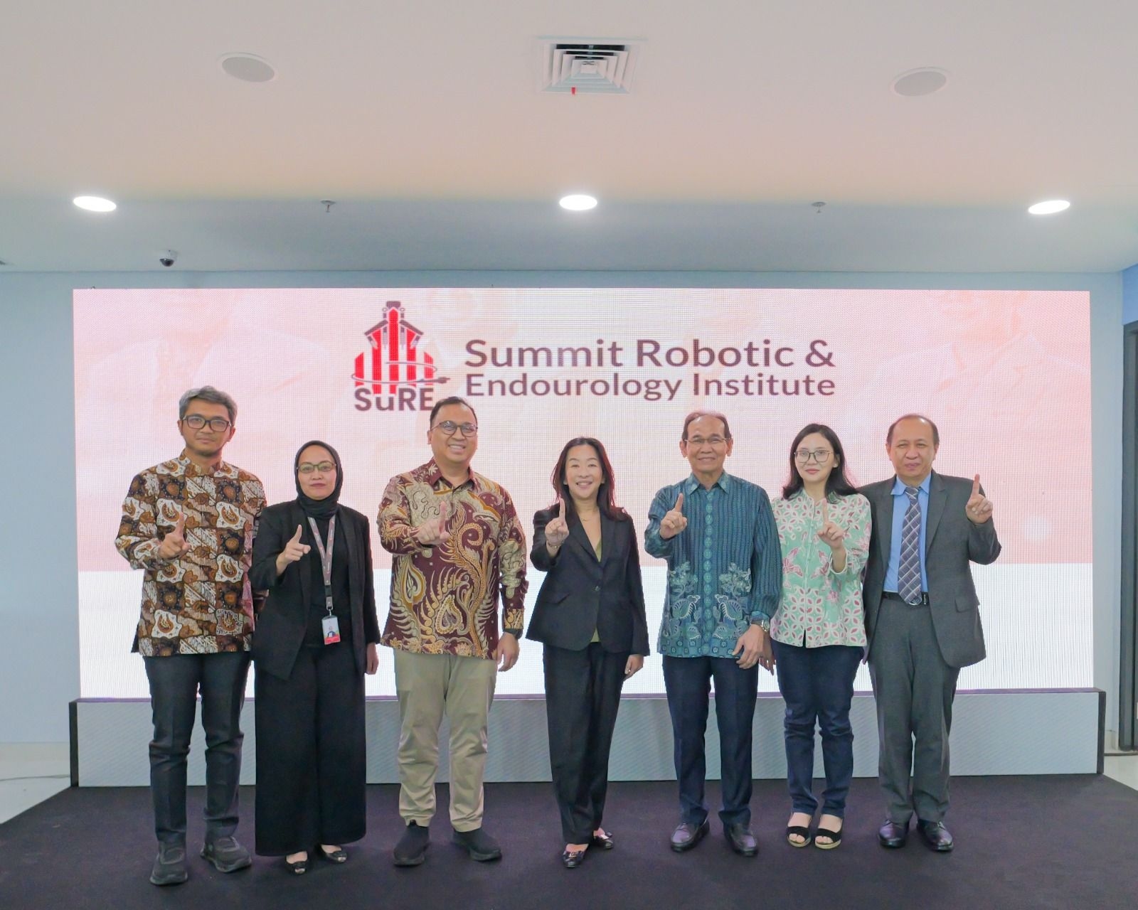 Transformasi Bedah Robotik, Eka Hospital MT Haryono Luncurkan Summit Robotic & Endourology Institute