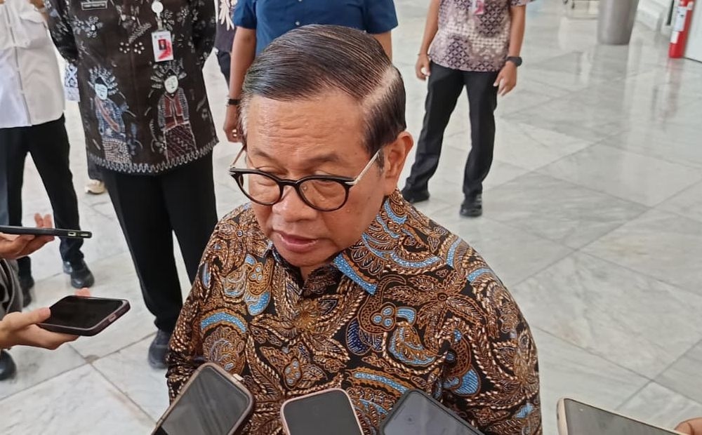 Cuaca Ekstrem Masih Mengancam, Gubernur Pramono Perpanjang PJJ dan WFH hingga 1 Februari  AKURAT JAKARTA - Gubernur Jakarta Pramono Anung memutuskan m