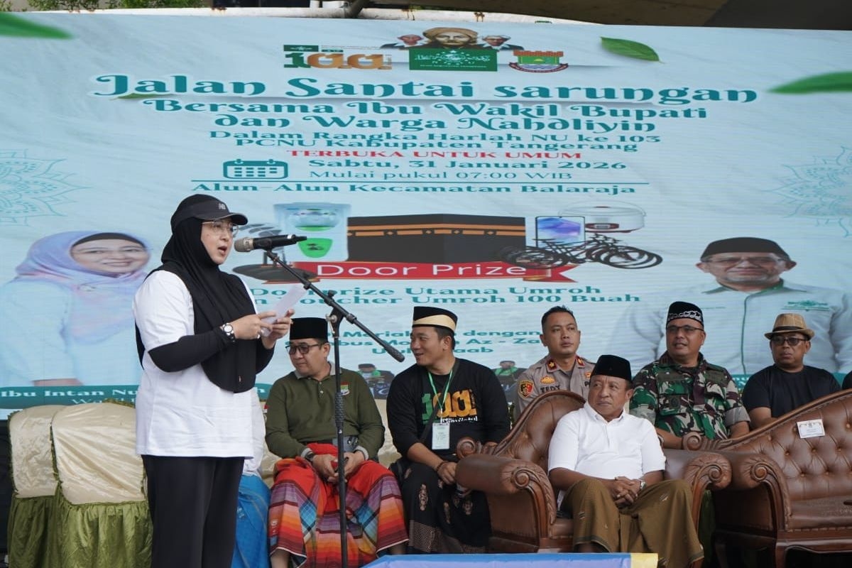 Satu Abad Masehi NU, Wabup Tangerang Lepas Jalan Santai Sarungan di Alun-Alun Balaraja, Berharap Sinergitas dengan Pemda Semakin Kuat