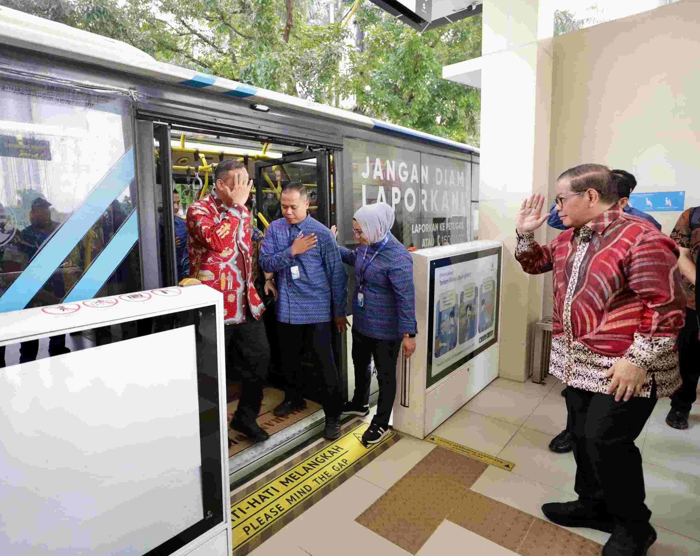 Pemprov DKI Siapkan Pembukaan 2 Rute Baru Transjabodetabek ke Bandara Soetta dan Jababeka, Berikut 16 Rute yang Sudah Tersedia