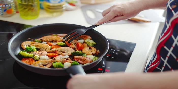 Masakan Rumahan Naik Level dengan Mengikuti Trik dari Koki Profesional Ini