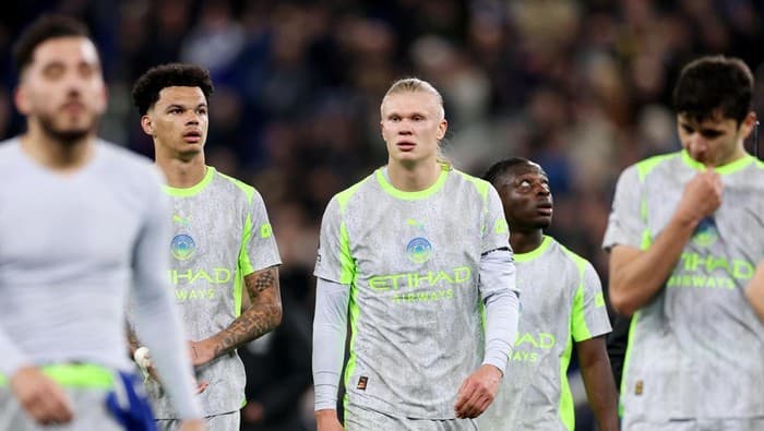 Hasil Liga Inggris Tadi Malam: Brace Jeremy Doku Selamatkan Man City dari Kekalahan Lawan Everton