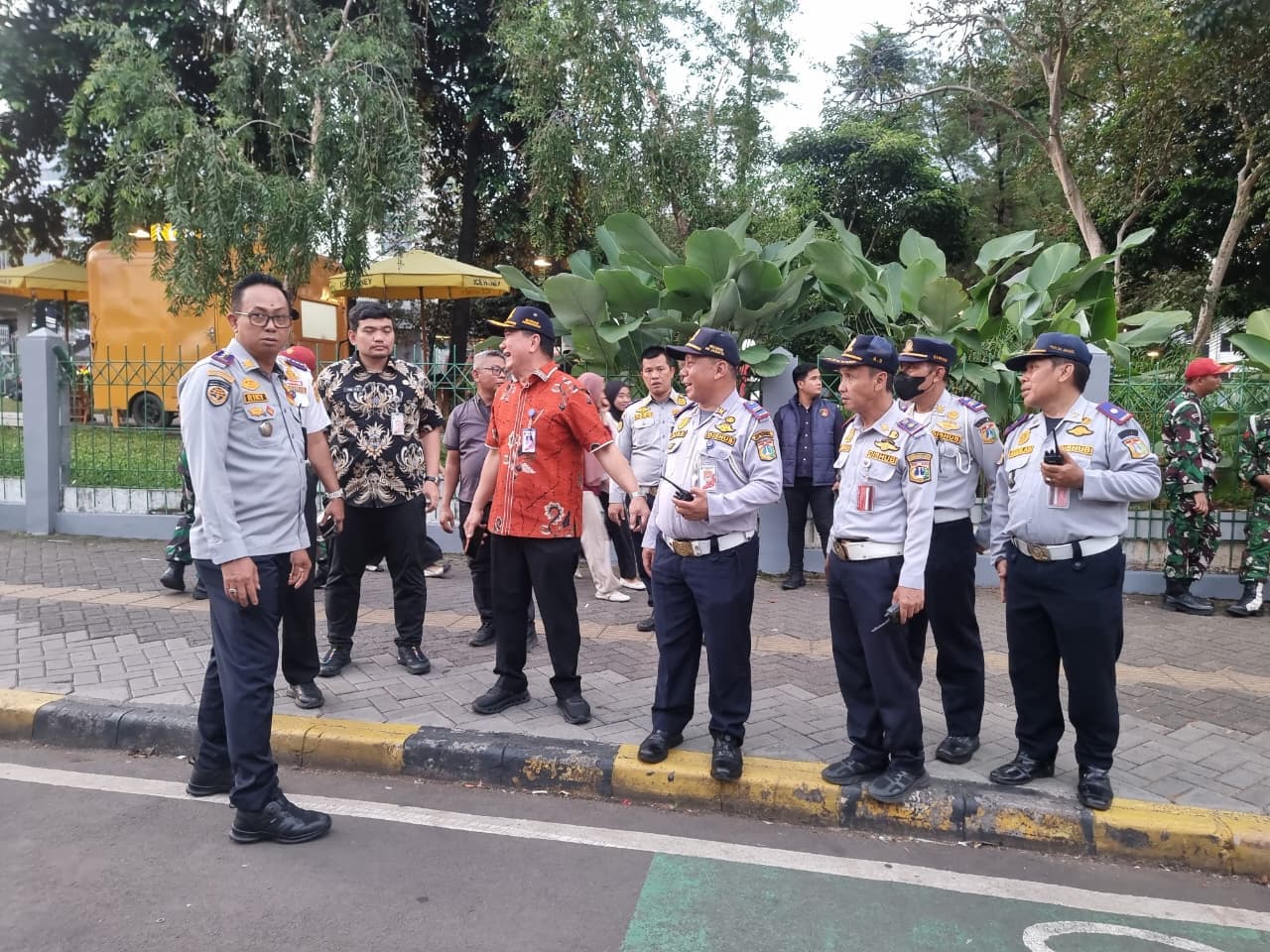 Pemprov DKI Tertibkan 13 Jukir Liar di Blok M, Langsung Dibawa ke Dinsos untuk Jalani Pembinaan