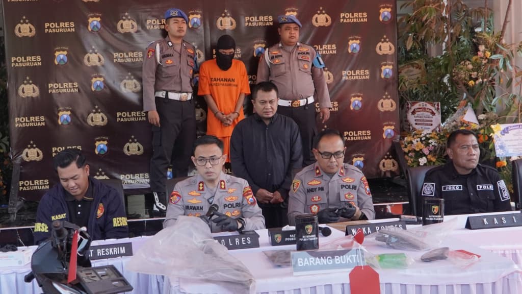 Siswa SMK di Pasuruan Dibunuh Kerabat, Dihantam Balok Kayu Lalu Dibakar