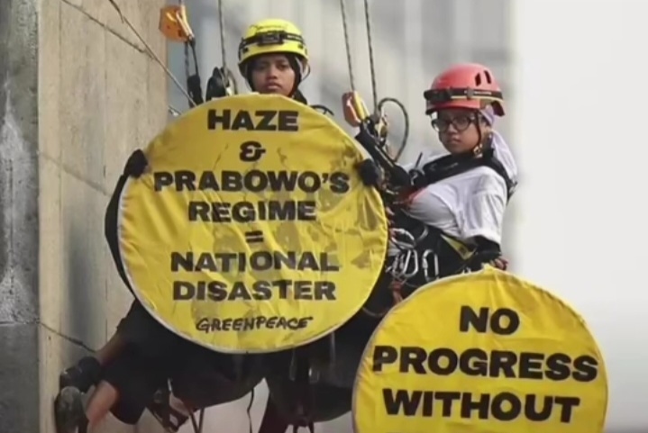 Polisi Tahan 6 Aktivis Greenpeace, Kuasa Hukum: Minta Segera Dibebaskan
