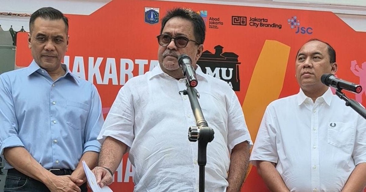 Wagub Rano Minta Warga Tak Panik soal Asap Karhutla di Jakarta: Memang Alam Sedang Seperti Ini