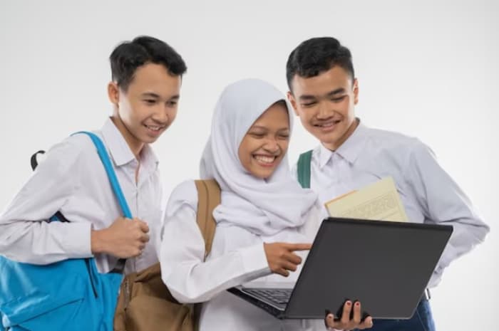 Naik Kelas Tak Lagi Otomatis, Bagaimana Nasib Siswa yang Tertinggal Pelajaran?