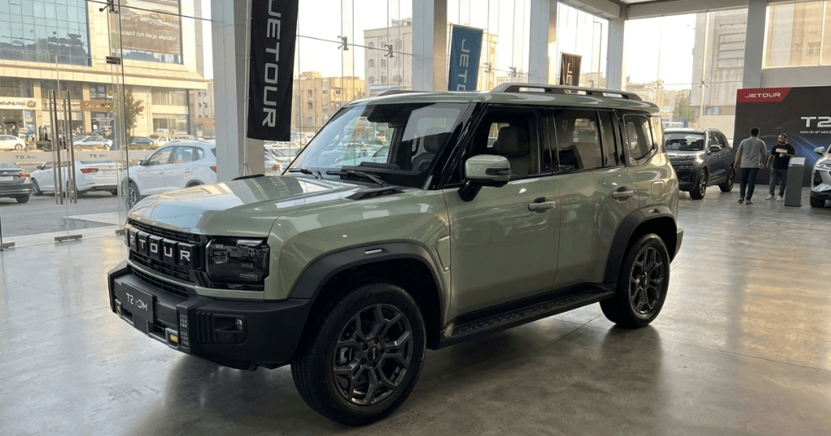 Jetour T2 i-DM Hadirkan Tuas Transmisi Kristal Futuristik dan Floating Display Besar, Desain Konsol Tengahnya Sukses Curi Perhatian