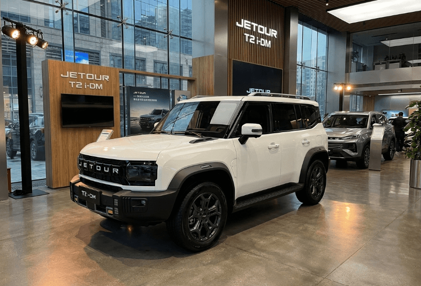 Mulai Rp688 Juta, Jetour T2 i-DM Tawarkan Estetika Eksterior Boxy Khas Petualang Berpadu Interior Premium Super Lapang