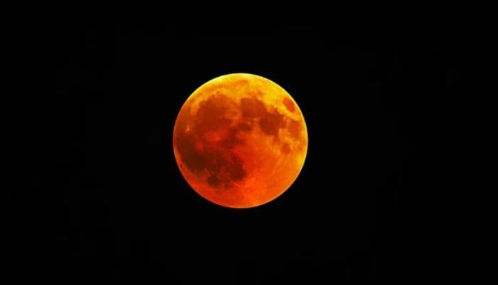 Siap-siap, Fenomena Langka Blue Moon Hiasi Langit Indonesia Akhir Mei Ini