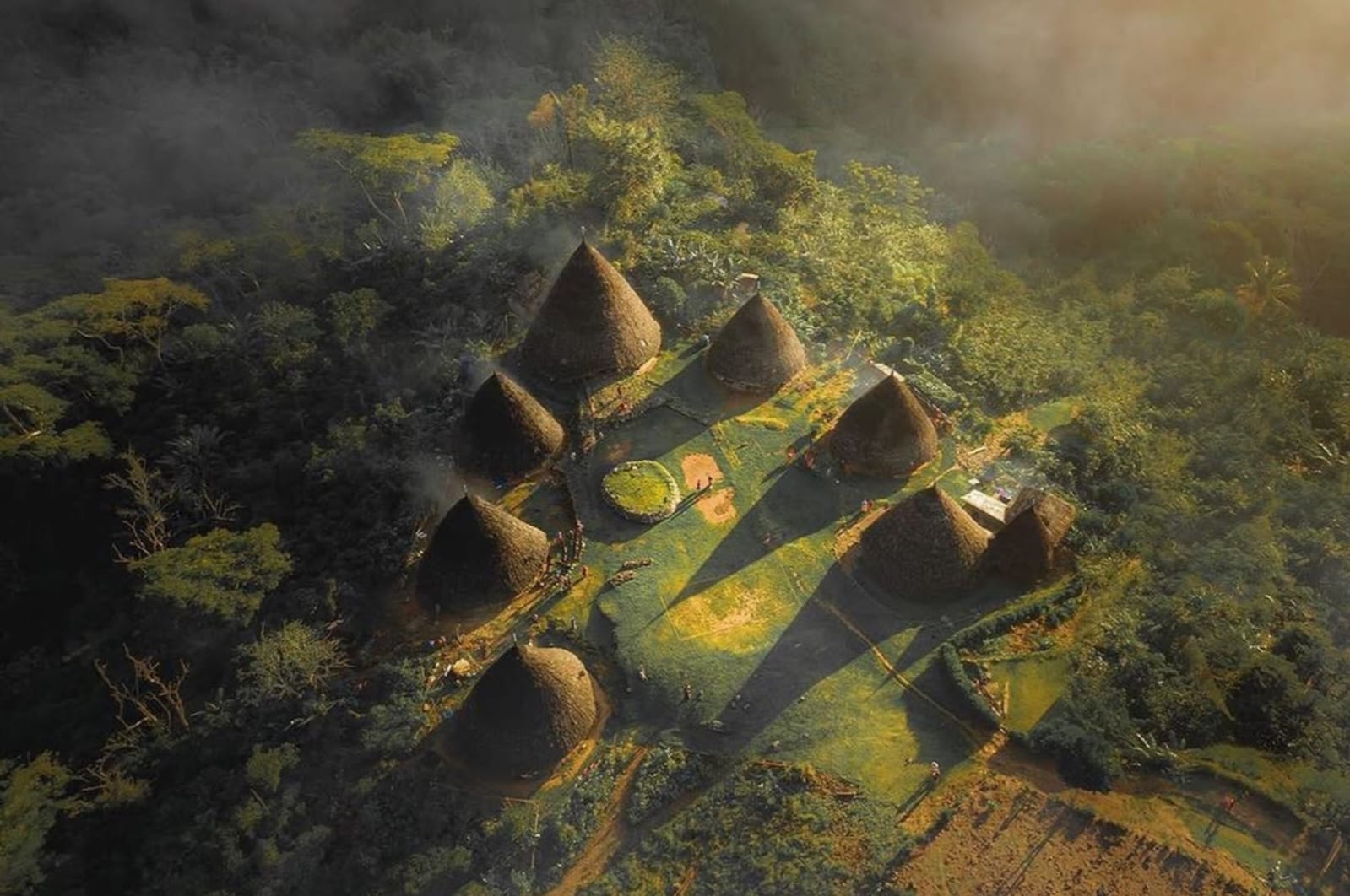 Wae Rebo, Desa di Atas Awan yang Menyimpan Kehangatan Tradisi Manggarai