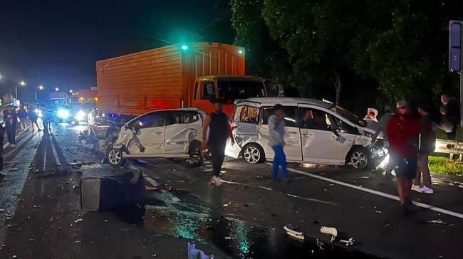 Kecelakaan Beruntun di Tol Cipularang KM 93: Dua Orang Tewas