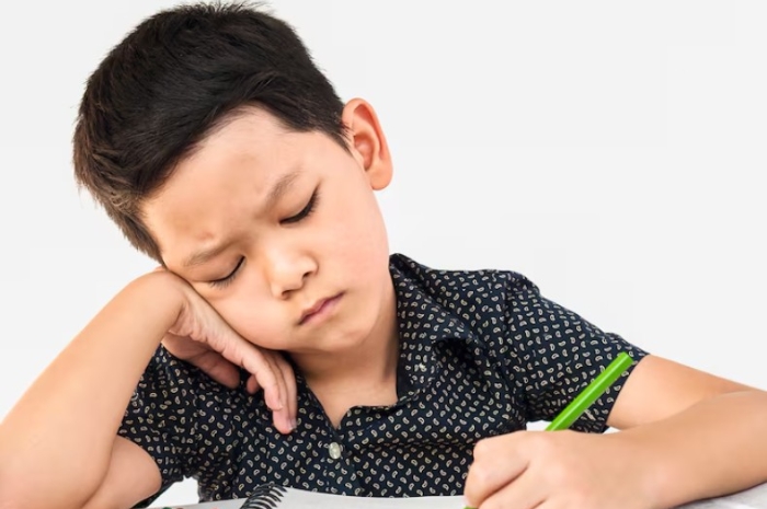 3 Tanda Anak Merasa Minder yang Sering Diabaikan, Orang Tua Wajib Tahu!