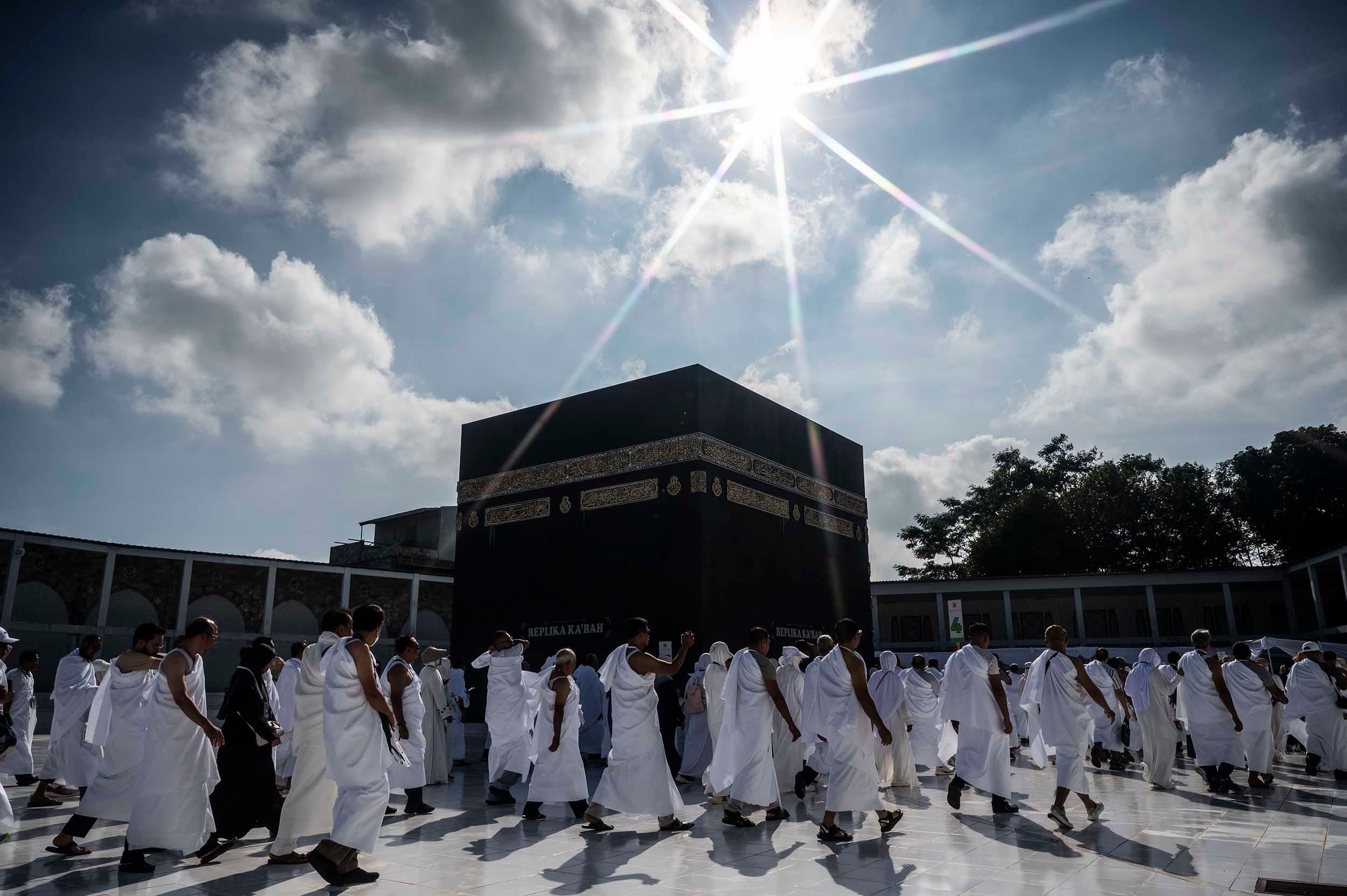 Cuaca Panas Saat Haji Bisa Berbahaya, Ini Cara Menjaga Stamina agar Ibadah Tak Terganggu