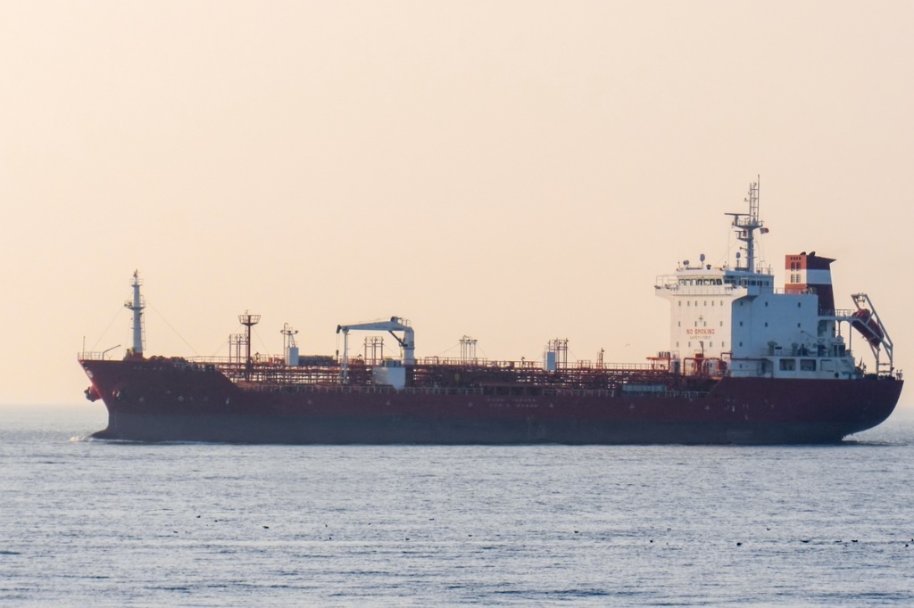 Tembus Blokade Hormuz, Sejumlah Tanker Iran Terdeteksi di Perairan Indonesia, Kemlu Buka Suara