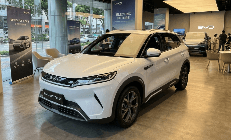 Segera Hadir BYD Atto 2: SUV Kompak dengan Sentuhan Soft Touch di Interior, Fitur ADAS Lengkap, dan Teknologi Blade Battery yang Aman