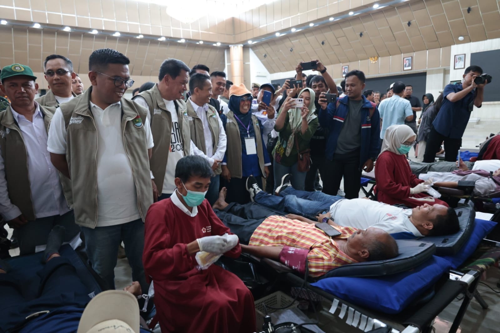 25.000 Buruh Padati Puspemkab Tangerang, Puncak Perayaan May Day 2026 Dimeriahkan Mancing Mania 5 Ton Ikan hingga Donor Darah