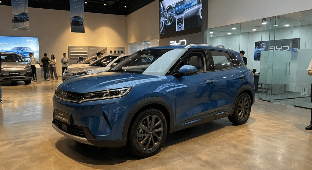 Kompetitor SUV Bensin dan Hybrid Harus Waspada! Raja Baru di Segmen SUV Listrik Kompak Akan Segera Hadir, Ini Dia BYD Atto 2!