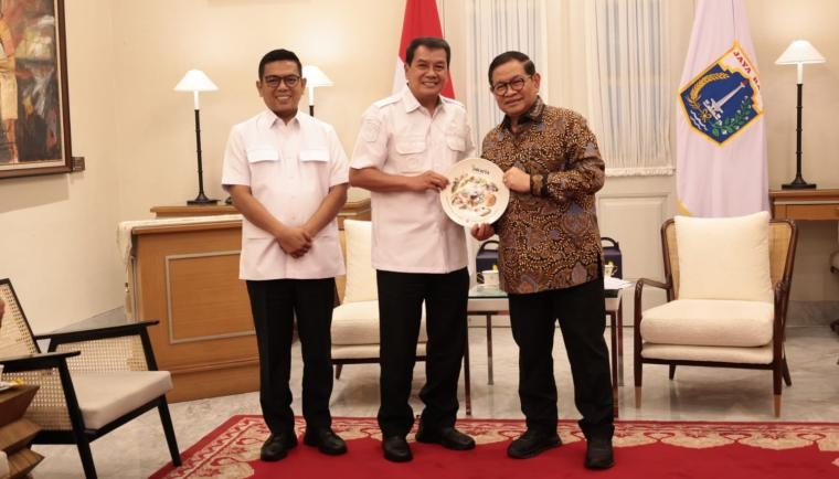 Perkuat Sinergi Pembangunan Aglomerasi Jabodetabek: Bupati Tangerang Bersama Gubernur DKI dan Banten Bahas Optimalisasi Lahan Ciangir