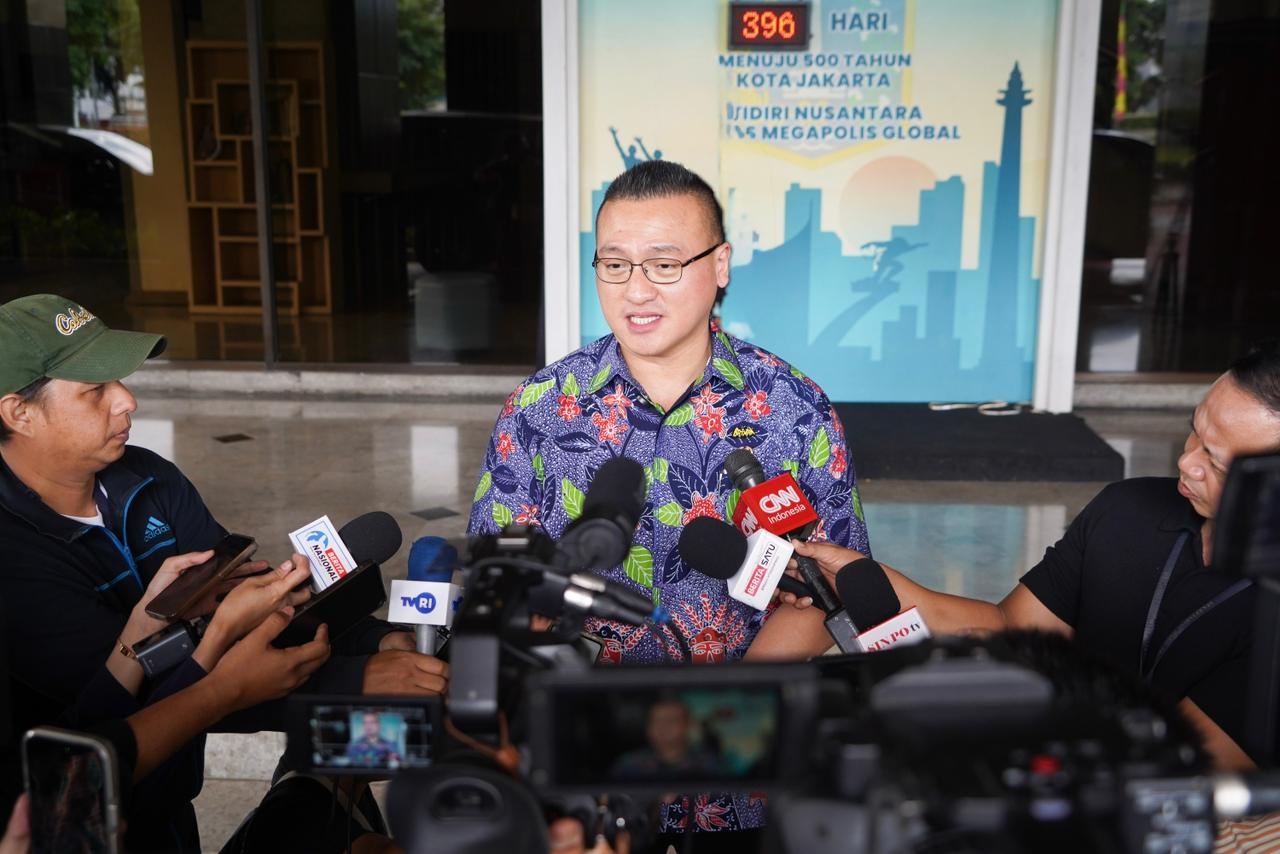 Jakarta Barat Dijuluki Gotham City, Anggota DPRD Kenneth Siap Jadi Batman